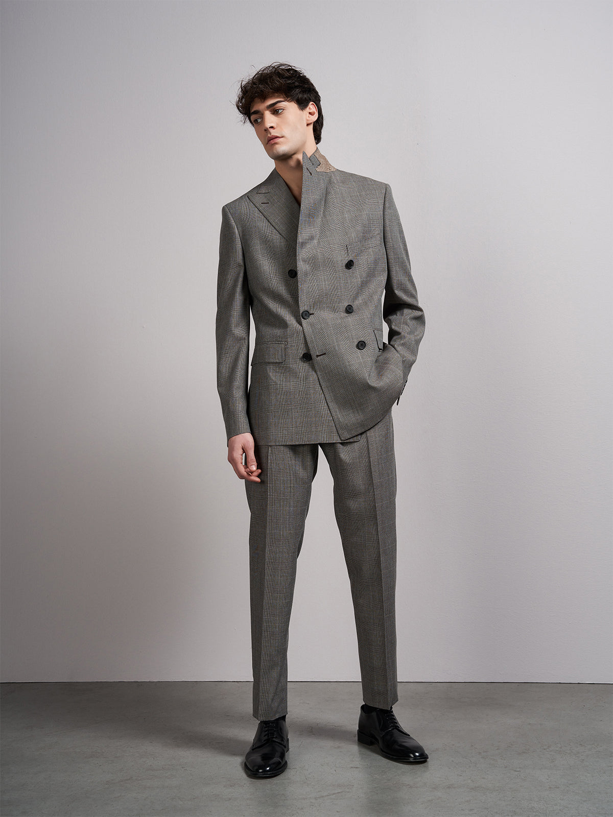 Abito doppiopetto in galles di lana beige